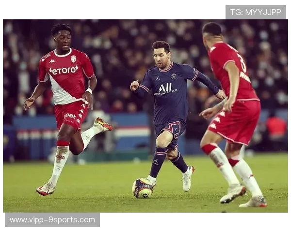 法甲夜场比赛,精彩射门与精彩扑救交相辉映,法甲的比赛 法甲夜场比赛,精彩射门与精彩扑救交相辉映,法甲的比赛